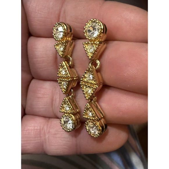 Vintage Swarovski Earrings Rhinestone Dangle Gold Tone Swan Pierced Crystal - Picture 2 of 5